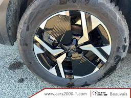 Peugeot 2008 Hybrid 145 e-DCS6 Allure occasion - Photo 17