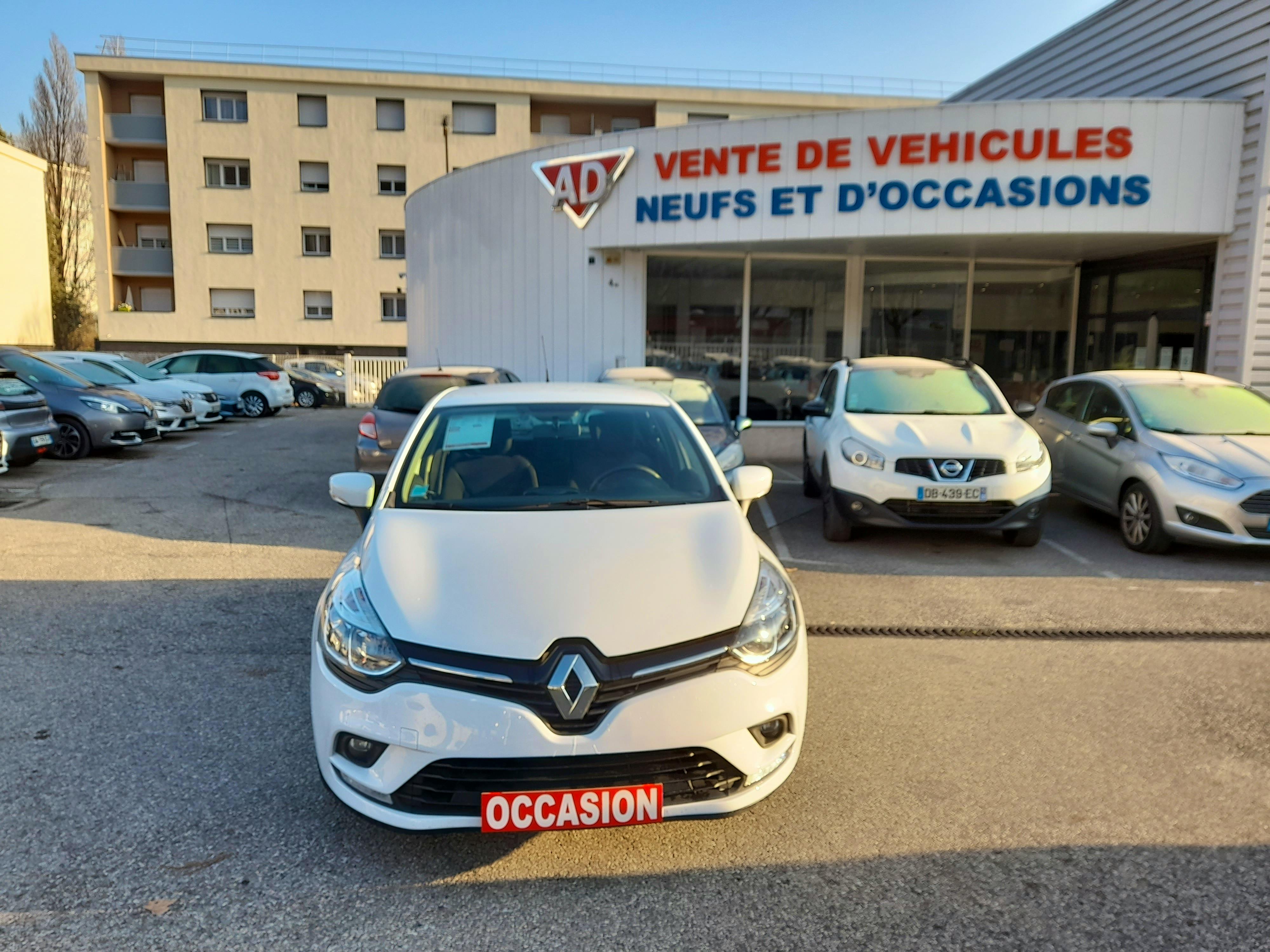 Renault Clio  1.5 DCI 90ch energy business occasion - Photo 2