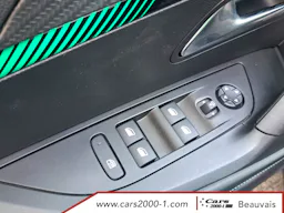 Peugeot 2008 PureTech 130 S&S EAT8 Allure Pack occasion - Photo 20