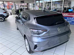 Renault Clio V  BLUE DCI 100 EVOLUTION occasion - Photo 4