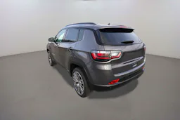 Jeep Compass  1.5 Turbo T4 130 ch BVR7 e-Hybrid Summit occasion - Photo 2