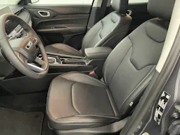 Jeep Compass  1.5 Turbo T4 130 ch BVR7 e-Hybrid Summit occasion - Photo 12