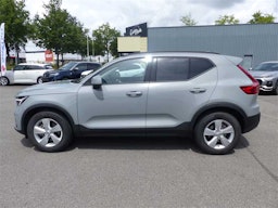 Volvo XC40   ESSENTIAL HYBRID B3 2.0 165CH BVA7 occasion - Photo 7