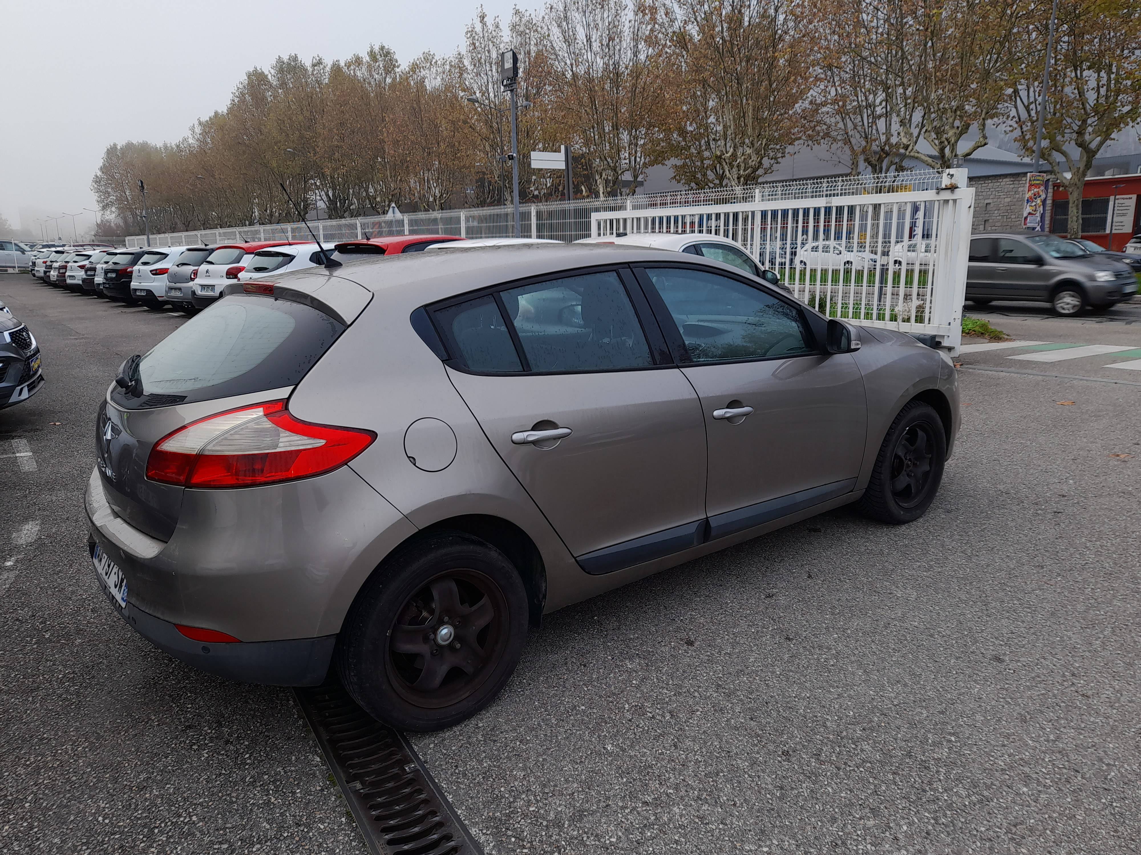 Renault Mégane  II (E84) 1.5 dCi 105ch Dynamique occasion - Photo 3