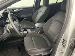 Ford Focus  1.5 EcoBlue 115 Powershift ST-Line X occasion - Photo 9