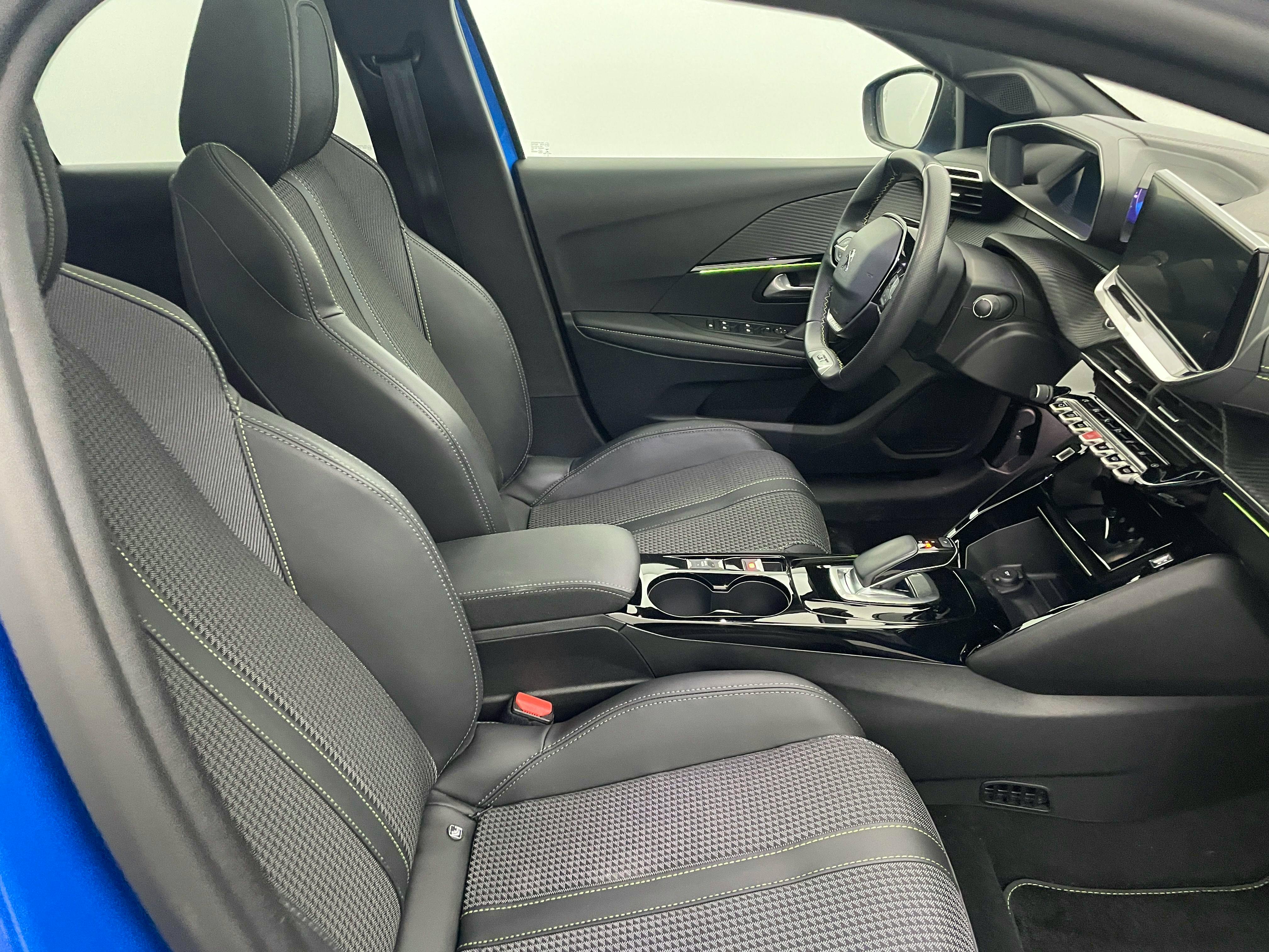 Peugeot 208  Electrique 50 kWh 136ch GT occasion - Photo 13