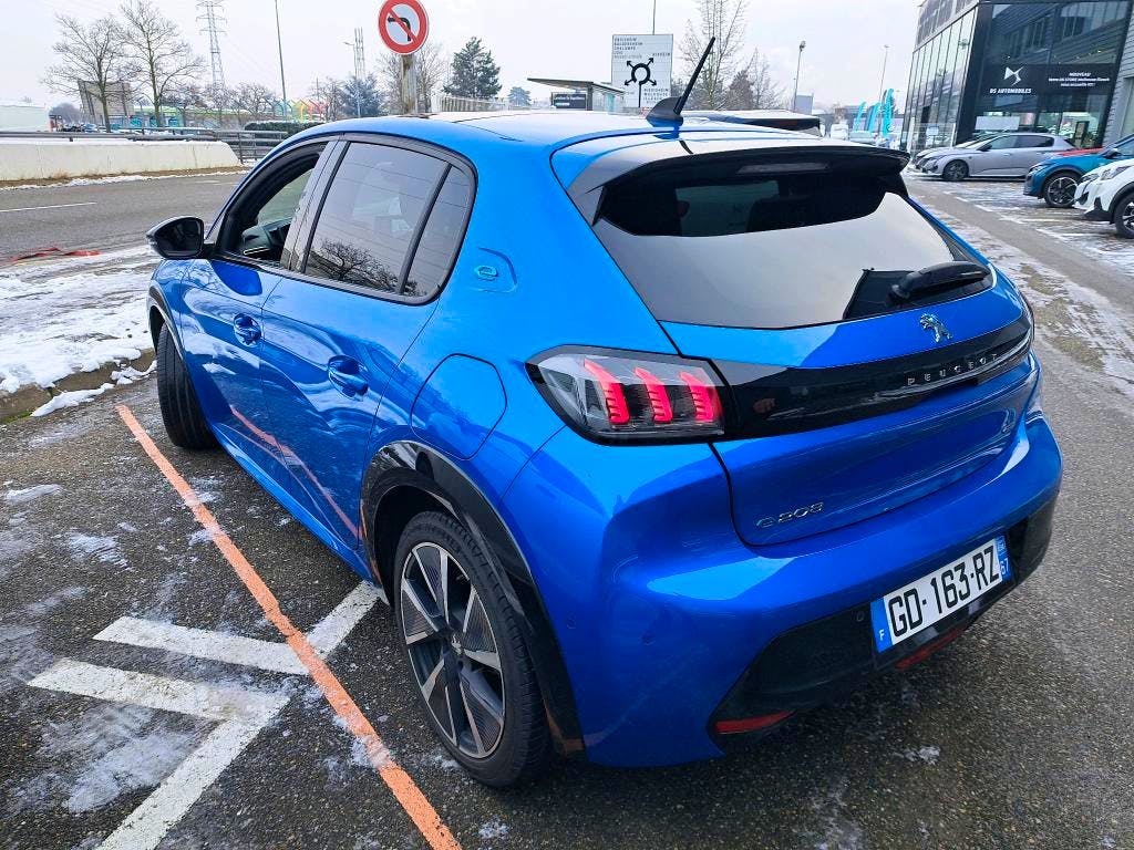 Peugeot 208  Electrique 50 kWh 136ch GT occasion - Photo 2
