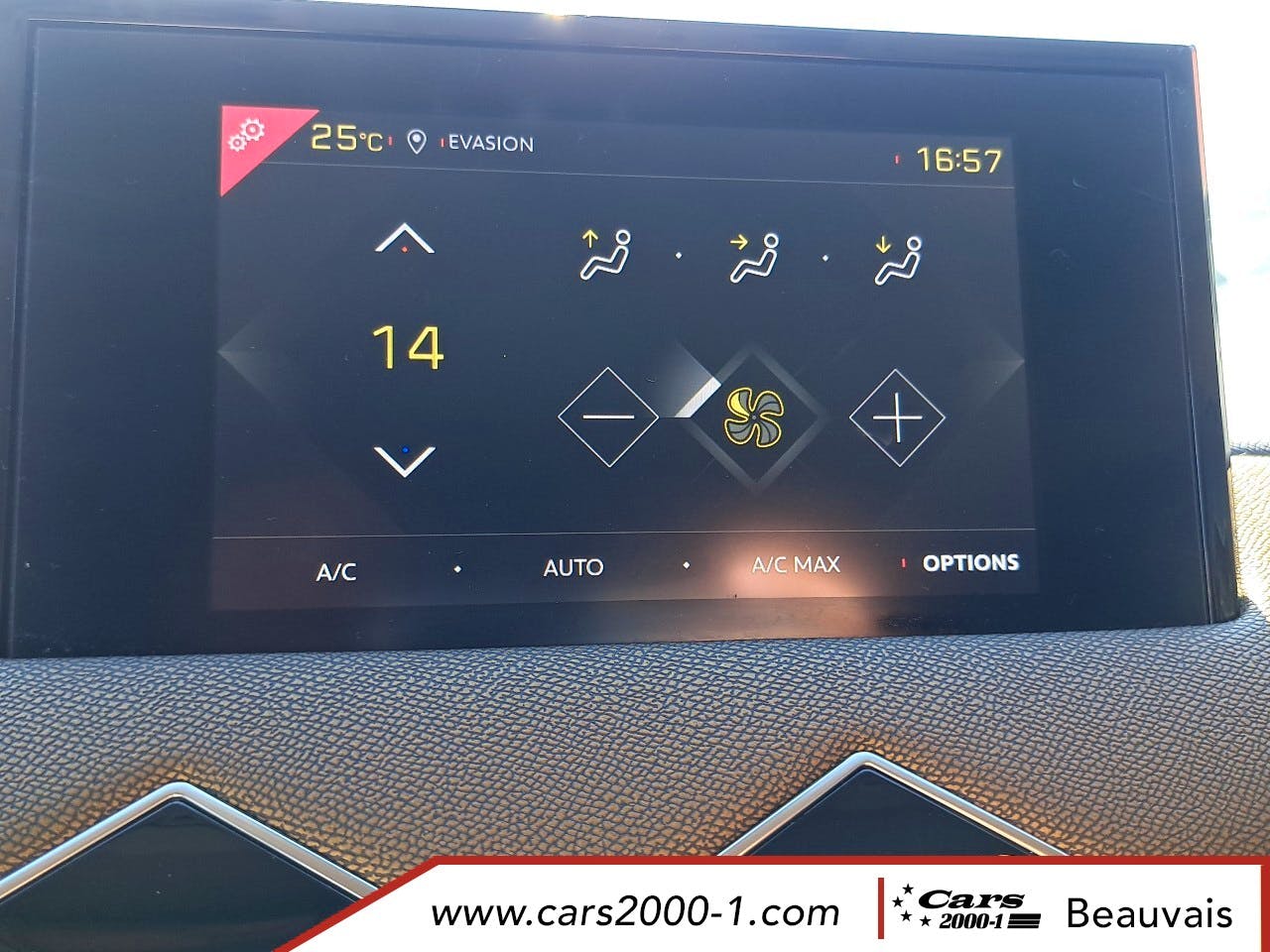 DS DS 3 CROSSBACK  BlueHDi 100 BVM6 So Chic occasion - Photo 24