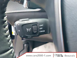 Peugeot 2008  Hybrid 145 e-DCS6 Allure occasion - Photo 12