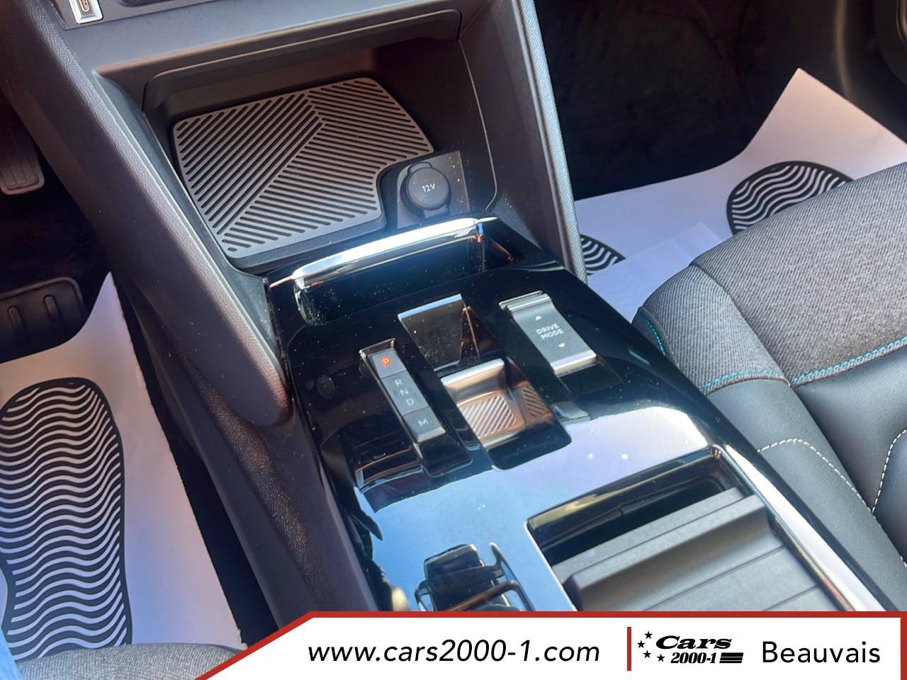 Citroën C4  PureTech 130 S&S EAT8 Shine occasion - Photo 22