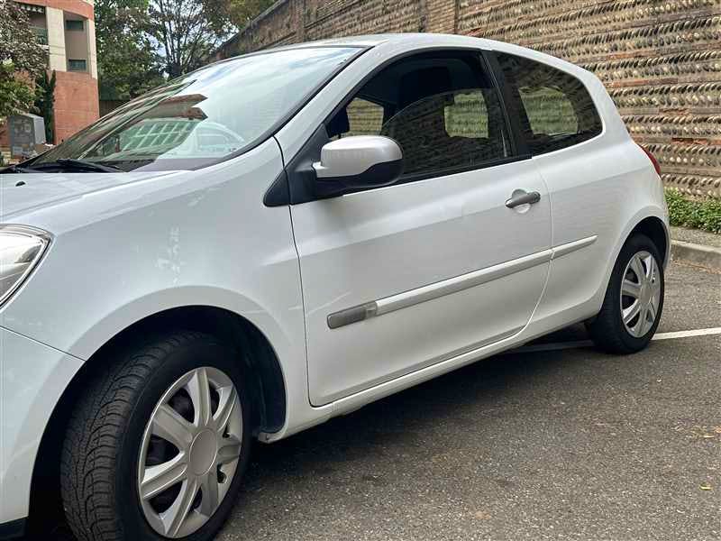 Renault Clio  CLIO 1.2 16V occasion - Photo 3