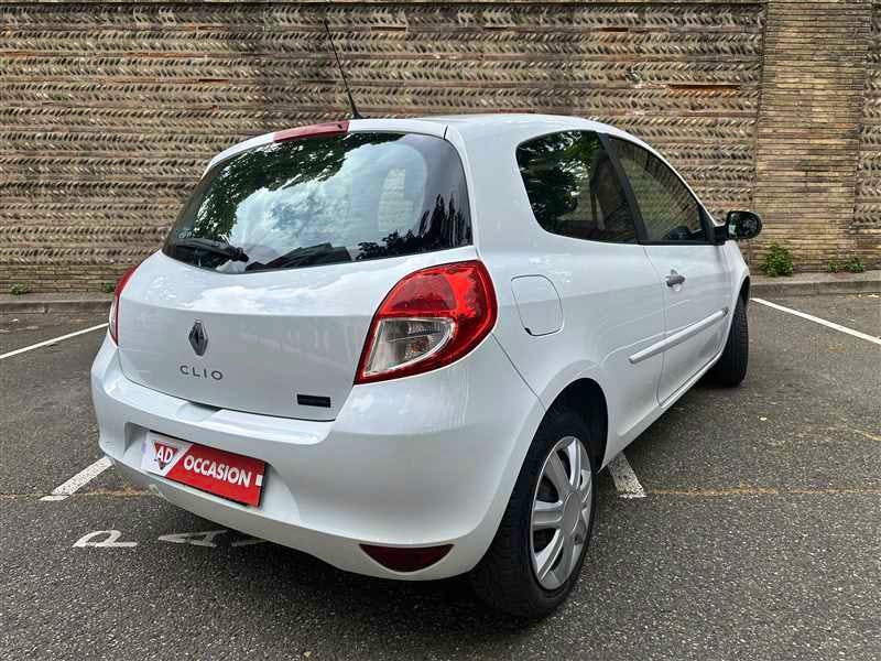 Renault Clio  CLIO 1.2 16V occasion - Photo 4