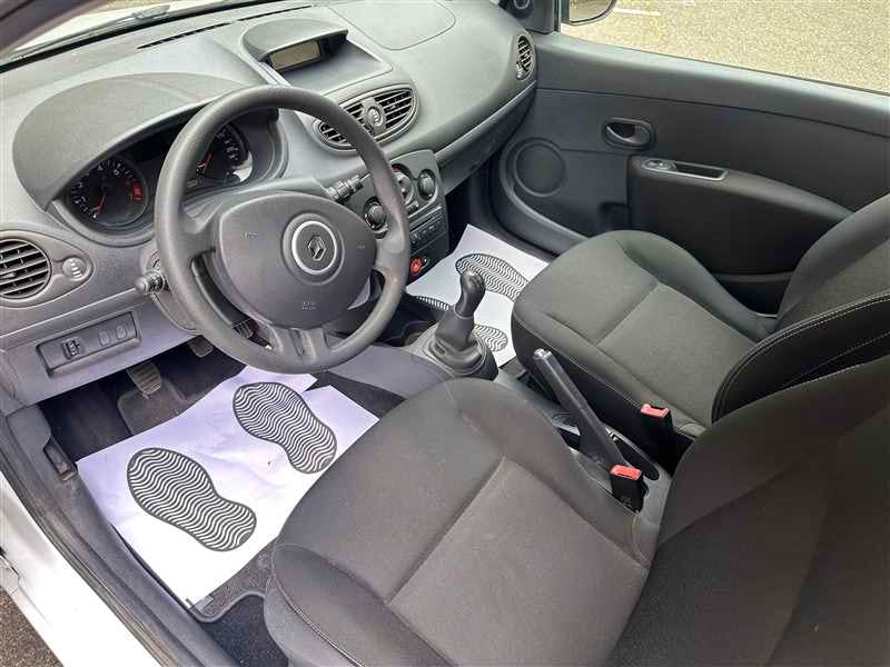 Renault Clio  CLIO 1.2 16V occasion - Photo 6