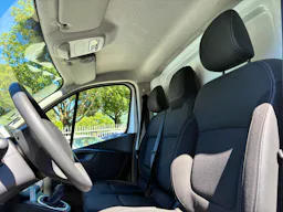 Renault Trafic L2H1 1300 2.0 DCI 120CH CONFORT S&S E6 / tva recuperable occasion - Photo 13