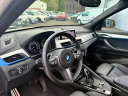 BMW X1 (F48) XDRIVE20IA 192CH M SPORT / SUIVI COMPLET BMW / TOIT OUVRANT occasion - Photo 9
