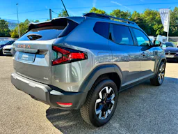 Dacia Duster  1.2 MILD HYBRID 130CH EXTREME 4X4 occasion - Photo 5