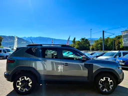 Dacia Duster 1.2 MILD HYBRID 130CH EXTREME 4X4 occasion - Photo 6