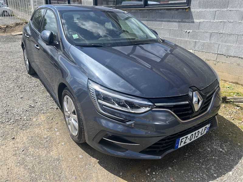 Renault Mégane  1.5L BLUEDCI 115CV BUSINESS EDC occasion - Photo 2