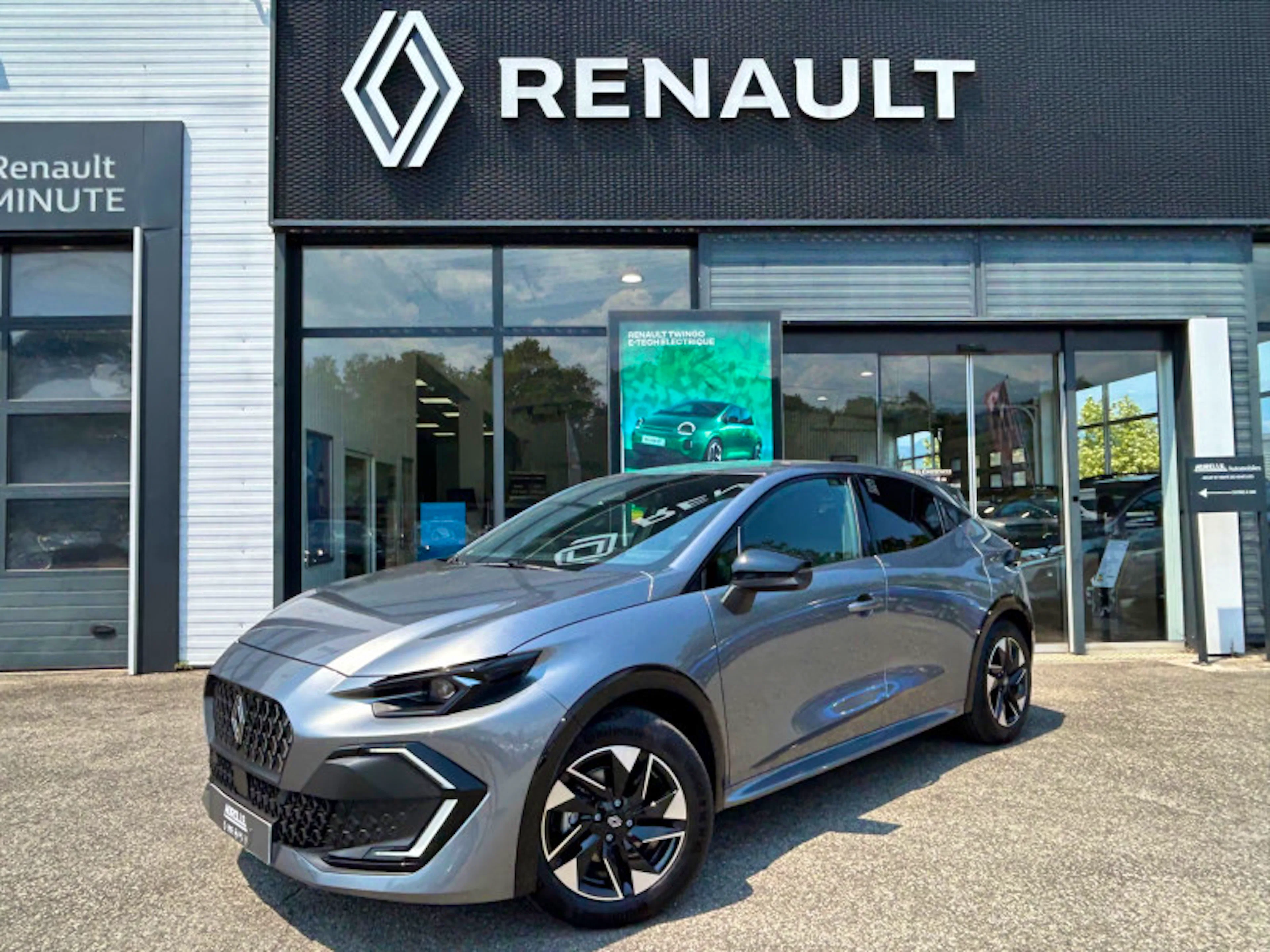 Renault Clio 1.2 TCE 115CH TECHNO EDC / en stock / DISPO DE SUITE occasion