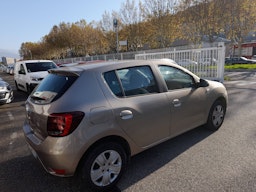 Dacia Sandero  II (B52) 1.0 SCe 75ch City+ occasion - Photo 3