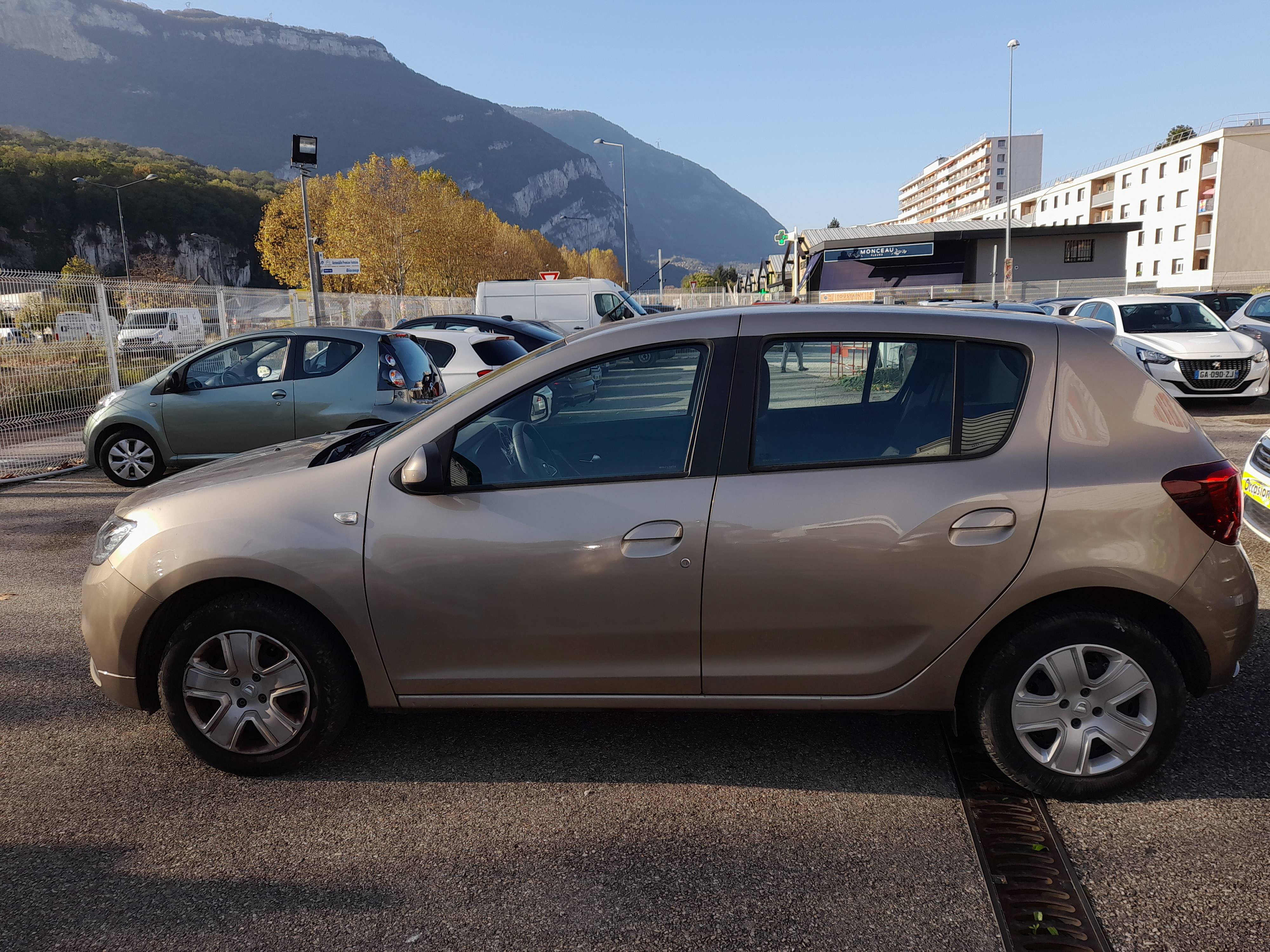 Dacia Sandero  II (B52) 1.0 SCe 75ch City+ occasion - Photo 5