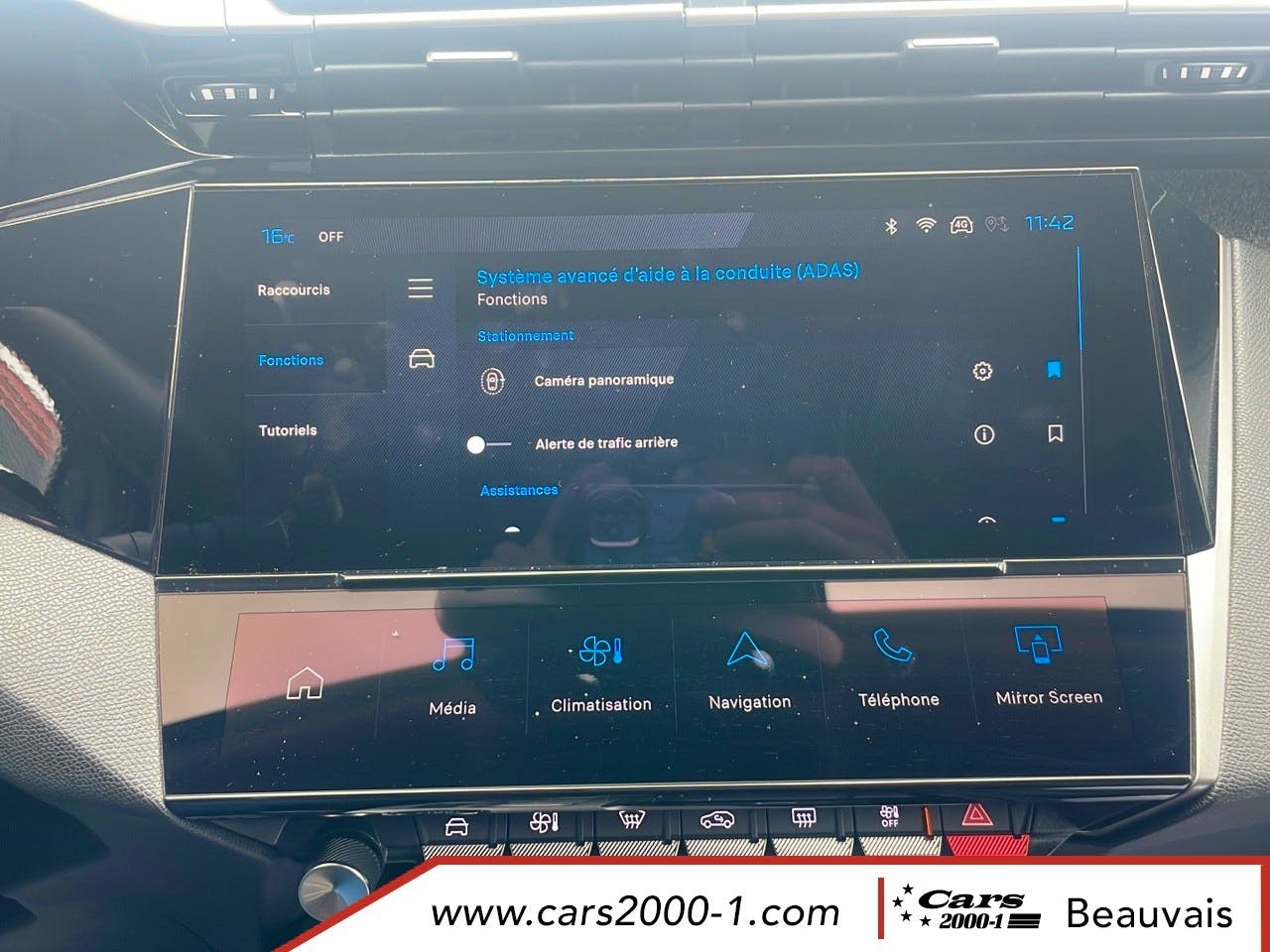 Peugeot 408  PHEV 180 e-EAT8 Allure occasion - Photo 32