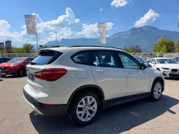 BMW X1 (F48) XDRIVE18DA 150CH LOUNGE / TVA RECUPERABLE / SUIVI BMW COMPLET occasion - Photo 5