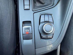 BMW X1 (F48) XDRIVE18DA 150CH LOUNGE / TVA RECUPERABLE / SUIVI BMW COMPLET occasion - Photo 17
