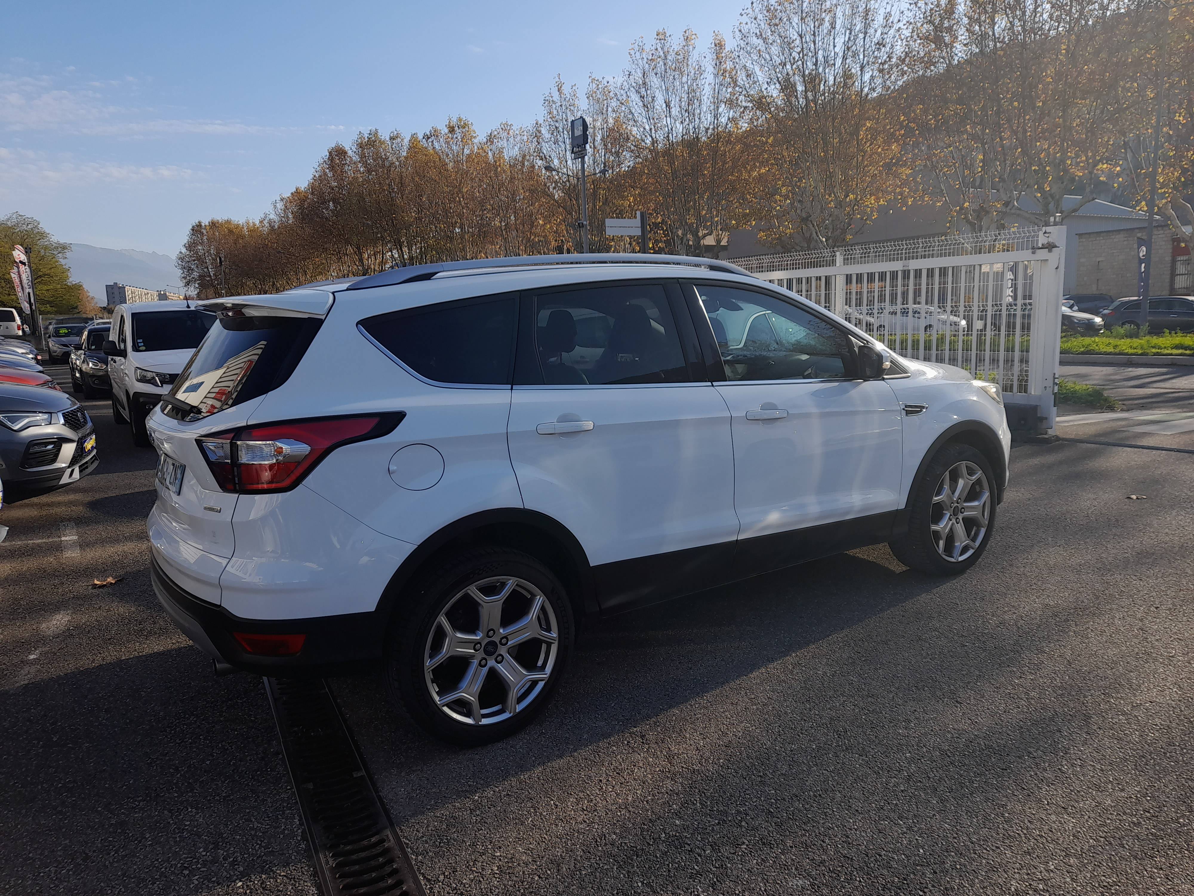 Ford Kuga  II 1.5 EcoBoost 150ch Business Nav 4x2 occasion - Photo 3