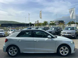 Audi A1 Sportback 30 TFSI 110CH S LINE / 4 roues completes en plus occasion - Photo 6