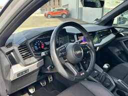 Audi A1 Sportback  30 TFSI 110CH S LINE / 4 roues completes en plus occasion - Photo 9