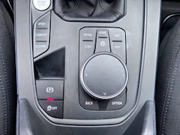 BMW Série 1 (F40) 116D 116CH / SUIVI BMW COMPLET / 1ERE MAIN occasion - Photo 11
