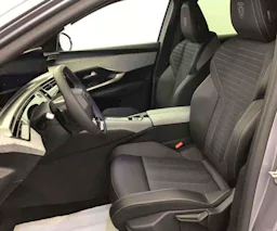 Peugeot 3008 NOUVEAU  Hybrid 145 e-DCS6 GT occasion - Photo 9