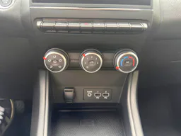 Renault Captur  1.5 BLUE DCI 115CH BUSINESS EDC occasion - Photo 13