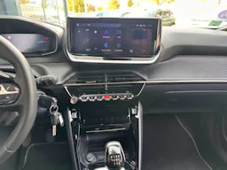 Peugeot 2008 1.2 ESSENCE 100CH S&S ALLURE / SUIVI PEUGEOT / PREMIERE MAIN occasion - Photo 17