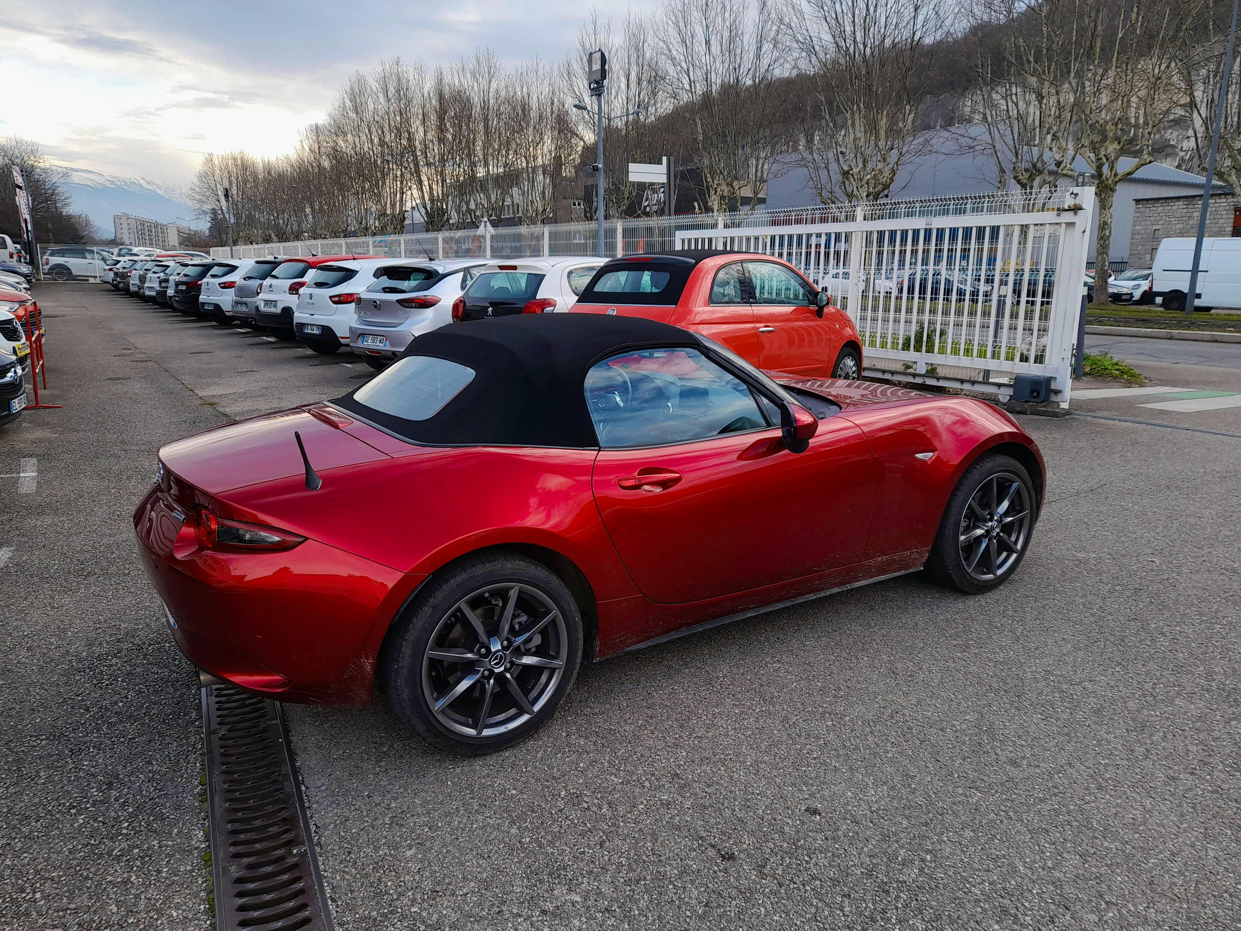 Mazda MX-5  2.0 SKYACTIV-G 184ch Sélection occasion - Photo 3