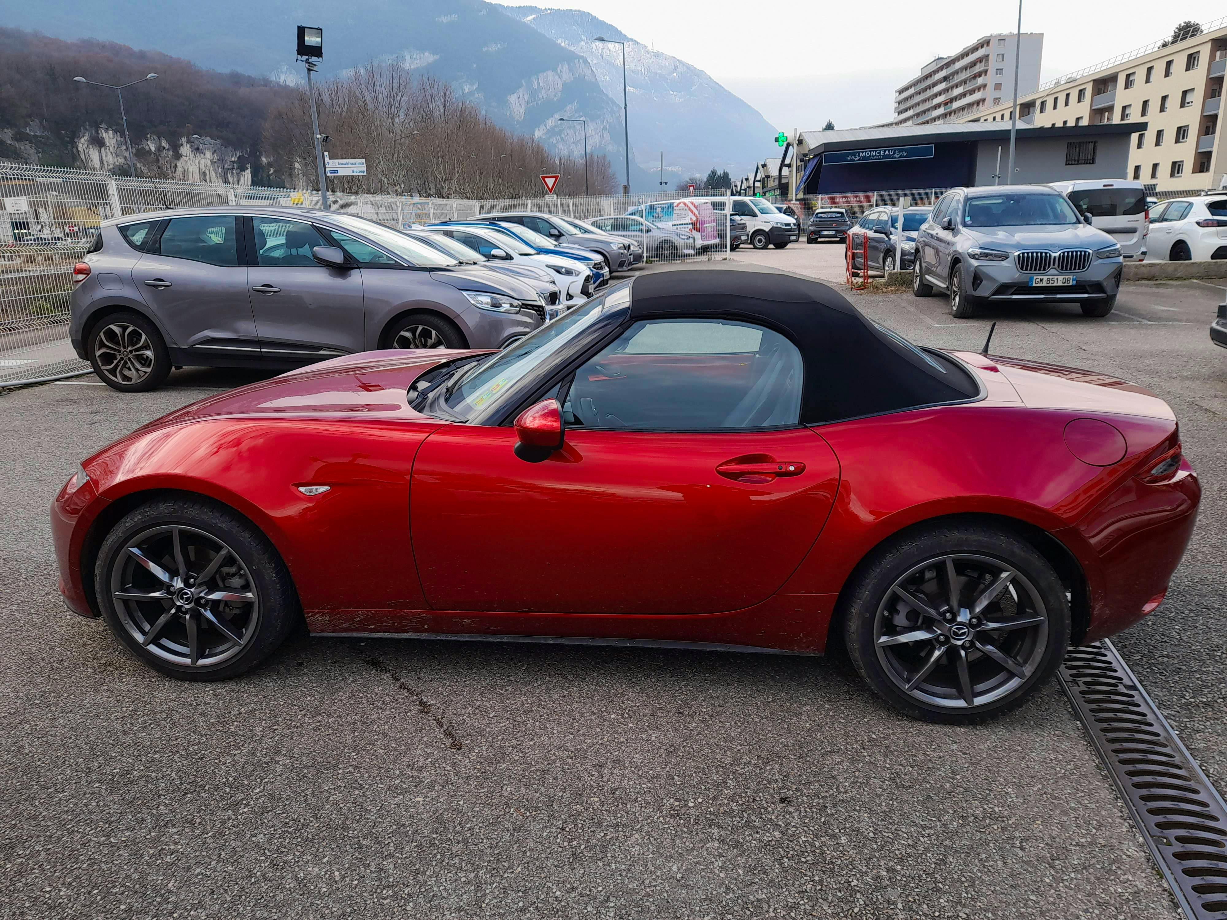 Mazda MX-5  2.0 SKYACTIV-G 184ch Sélection occasion - Photo 5