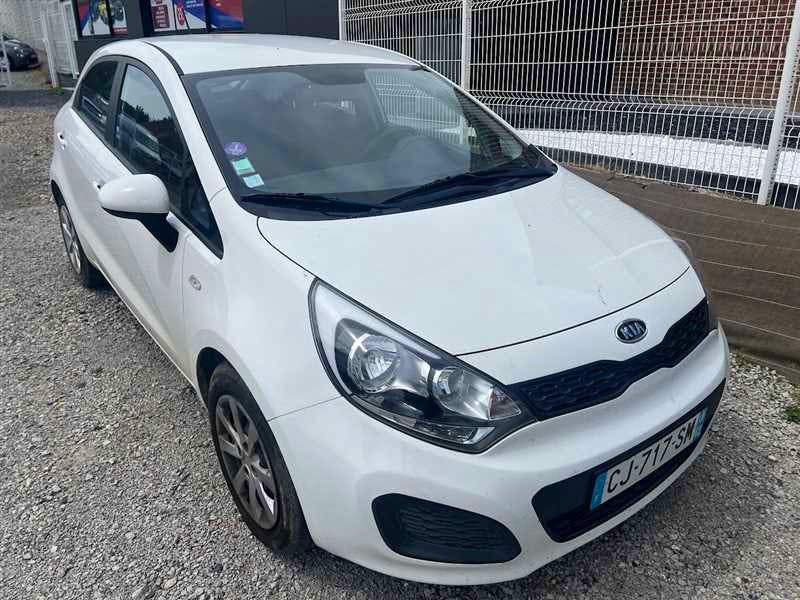 Kia Rio  1.2L 86CV STYLE occasion - Photo 1