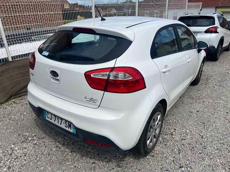 Kia Rio  1.2L 86CV STYLE occasion - Photo 2