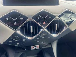 DS DS 3 CROSSBACK  1.5 BHDI 100CV SO CHIC occasion - Photo 7