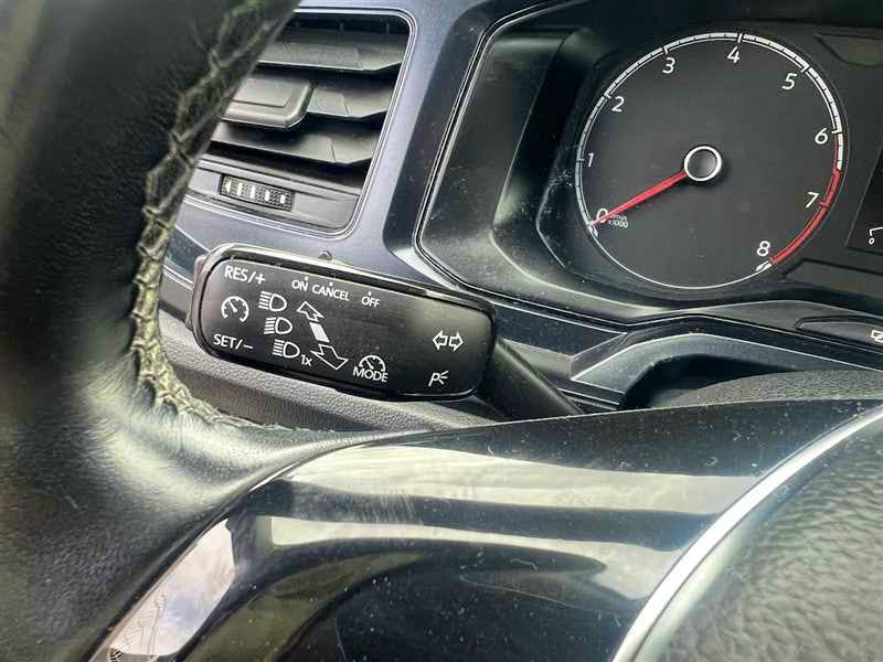 Volkswagen Polo  1.0L MPI 65CV occasion - Photo 9