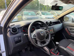 Dacia Duster  1.5 BLUE DCI 115CH TECHROAD 4X2 / distribution neuve occasion - Photo 9