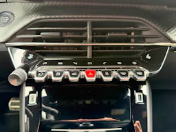 Peugeot 2008  1.2 TURBO 155CH S&S GT EAT8 occasion - Photo 19