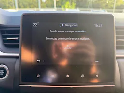 Renault Captur 1.6 E-TECH HYBRIDE 145CH EVOLUTION / ATTELAGE / TVA RECUPERABLE occasion - Photo 17