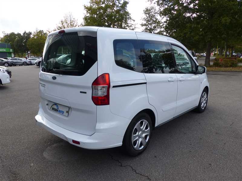 Ford Tourneo  COURRIER TREND 1.0E 100CH occasion - Photo 4