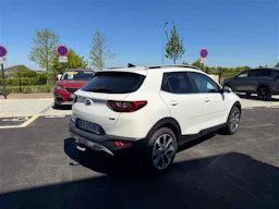 Kia Stonic  1.0 TGDI 120CV DCT7 DESIGN occasion - Photo 2