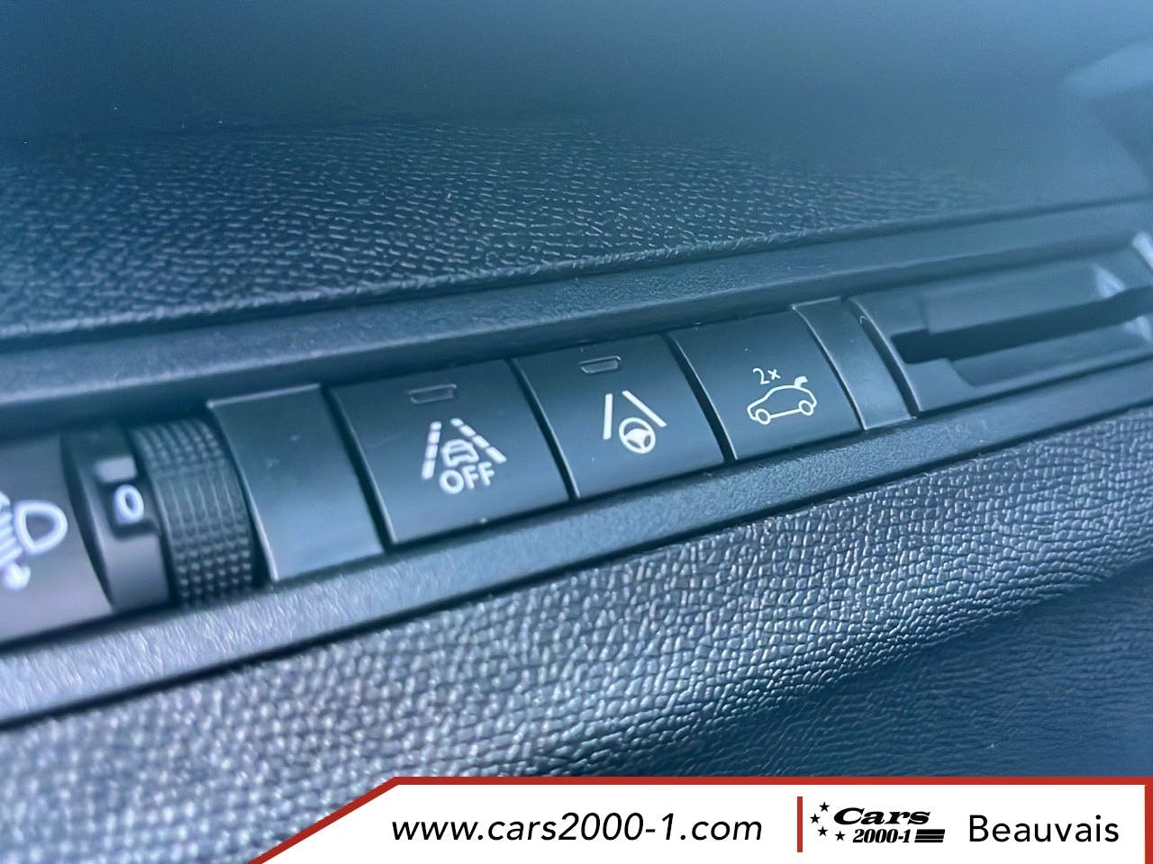Peugeot 3008  Hybrid 136 e-DCS6 Allure Pack occasion - Photo 22