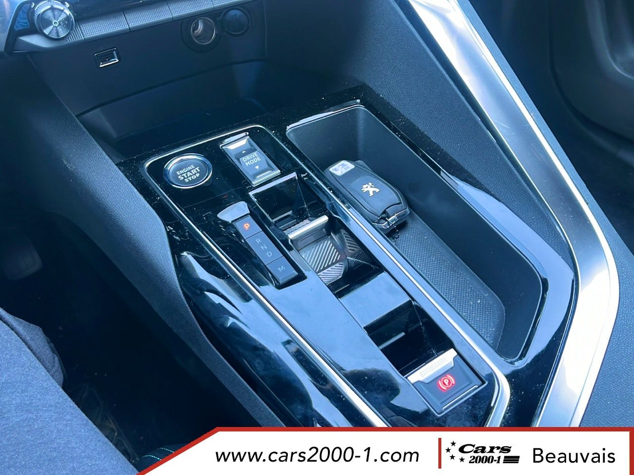 Peugeot 3008  Hybrid 136 e-DCS6 Allure Pack occasion - Photo 24
