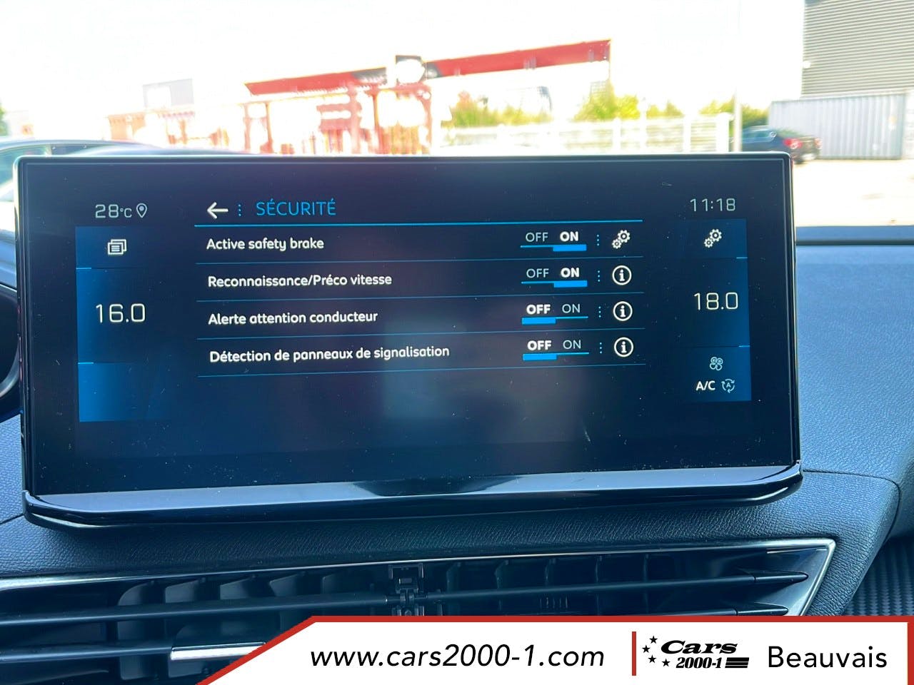 Peugeot 3008  Hybrid 136 e-DCS6 Allure Pack occasion - Photo 29