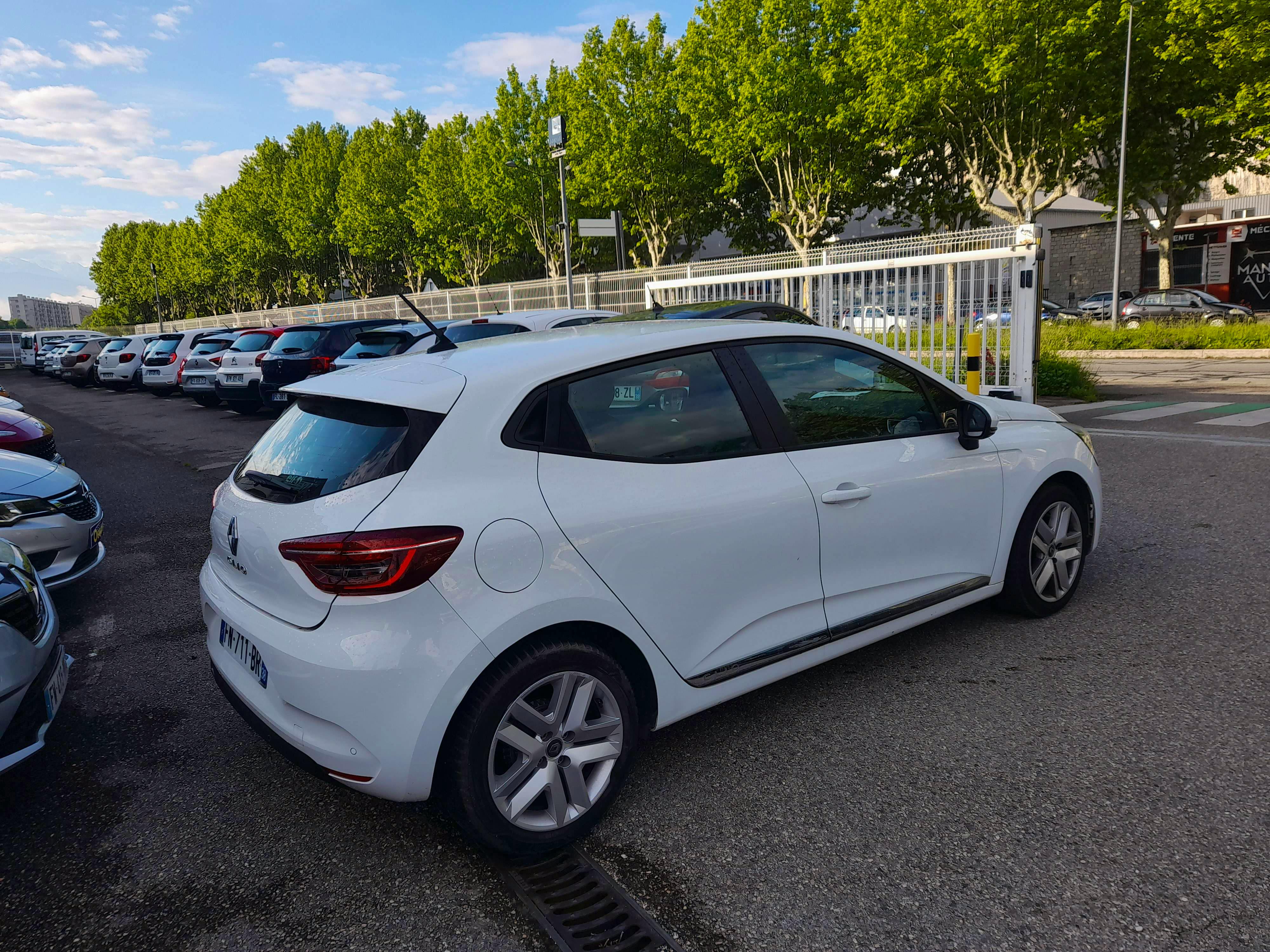 Renault Clio  1.0 TCe 100ch Business - 20 occasion - Photo 3